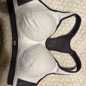 Victoria’s Secret VSX Sport Bra 38D